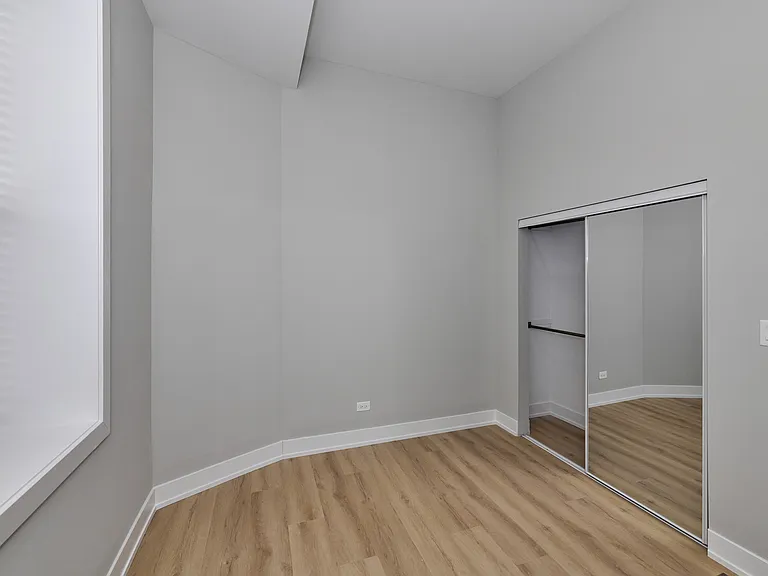 2158 W 18th St #1 — Photo 32
