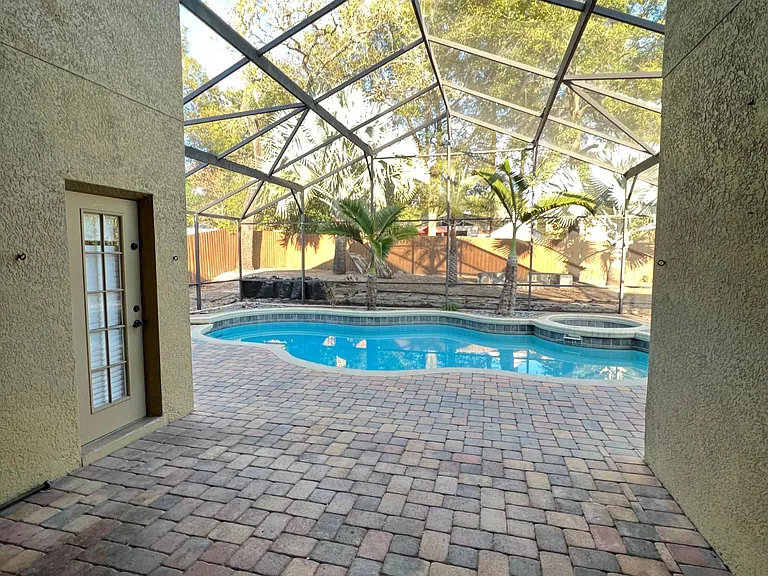 2415 Walnut Heights Rd — Photo 13