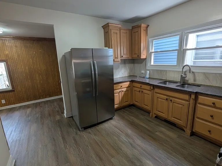 7117 S Wolcott Ave — Photo 3