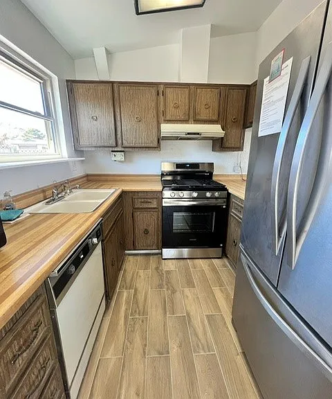 409 Daffodil Dr — Photo 11