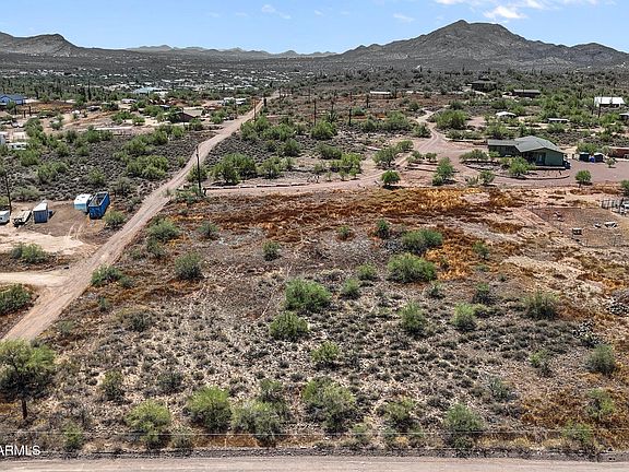 3rd image of 1525 W LAZY K RANCH Road #'-'