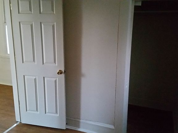 3rd image of 1627 S Keeler Ave #1