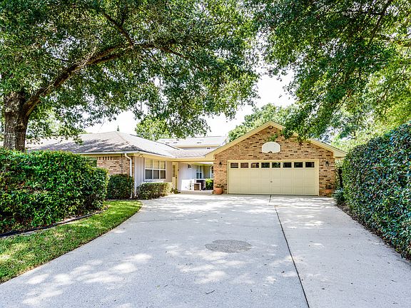 3rd image of 3695 Wimbledon Dr