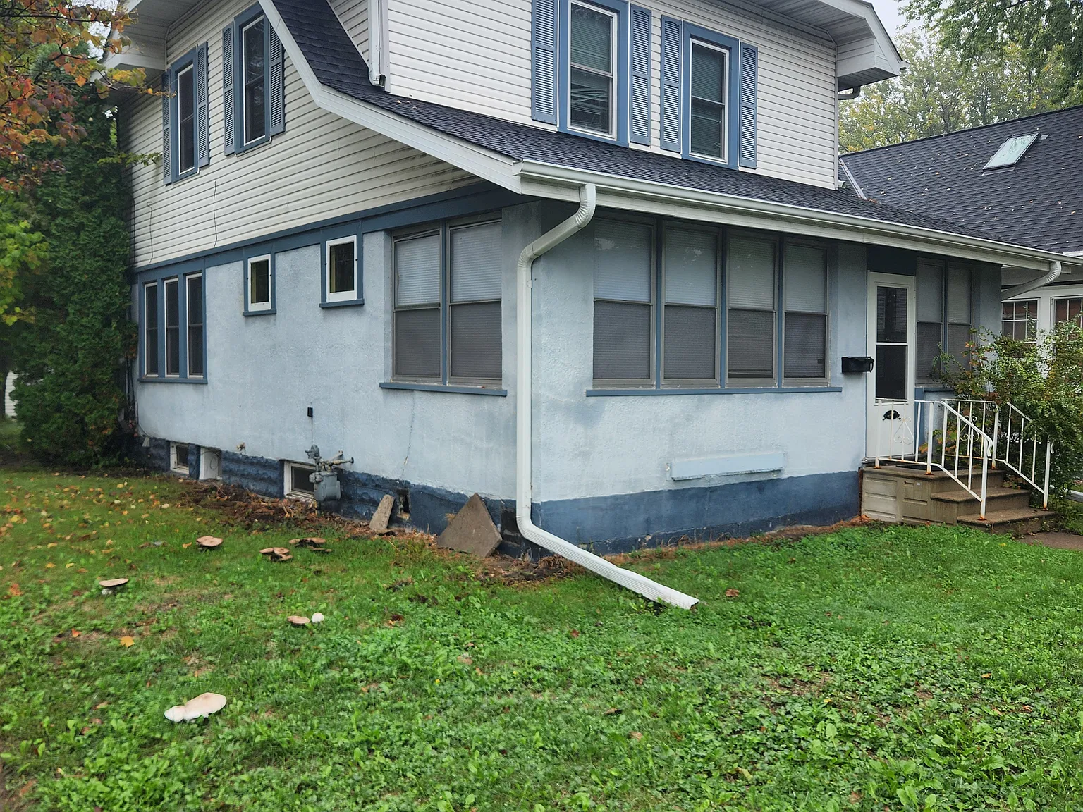 5 bed, 2016 sqft, $1,855 — Photo 1