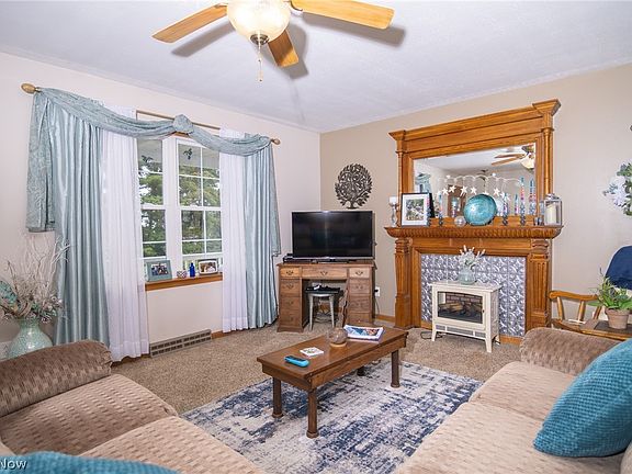 5th image of 50925 Windy Hill Rd