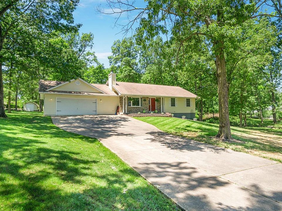 1st image of 35 Wedgewood Dr