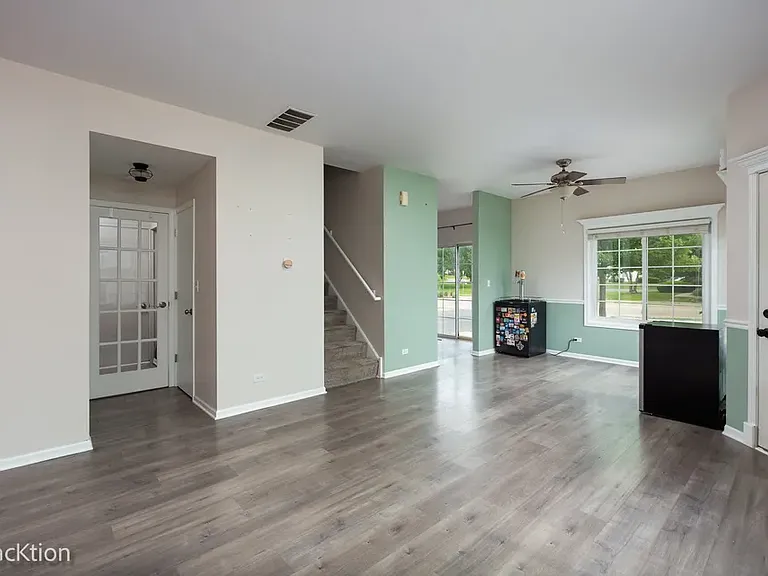 122 Creston Cir — Photo 4