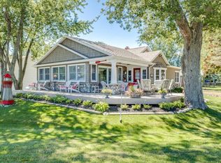 7506 Lakeview Dr, Lexington, MI 48450