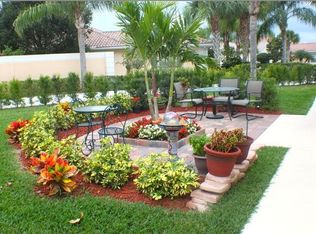 8224 Cozumel Ln, Wellington, FL 33414