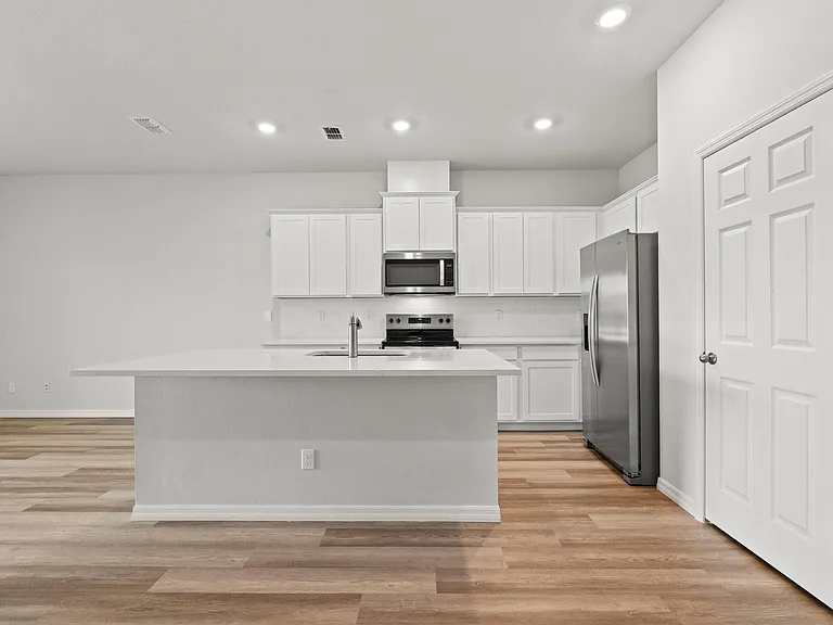 12869 SW Forli Way — Photo 10