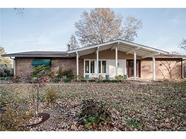 9548 Carnival Dr photo 1