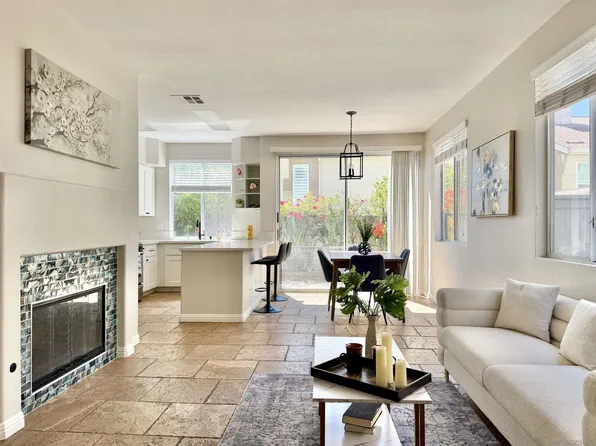 11845 Spruce Run Dr APT B, San Diego, CA 92131