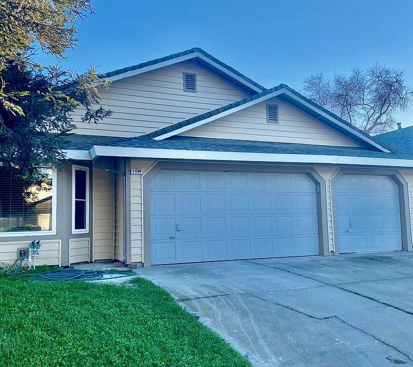 1st image of 1336 Van Buren Pl