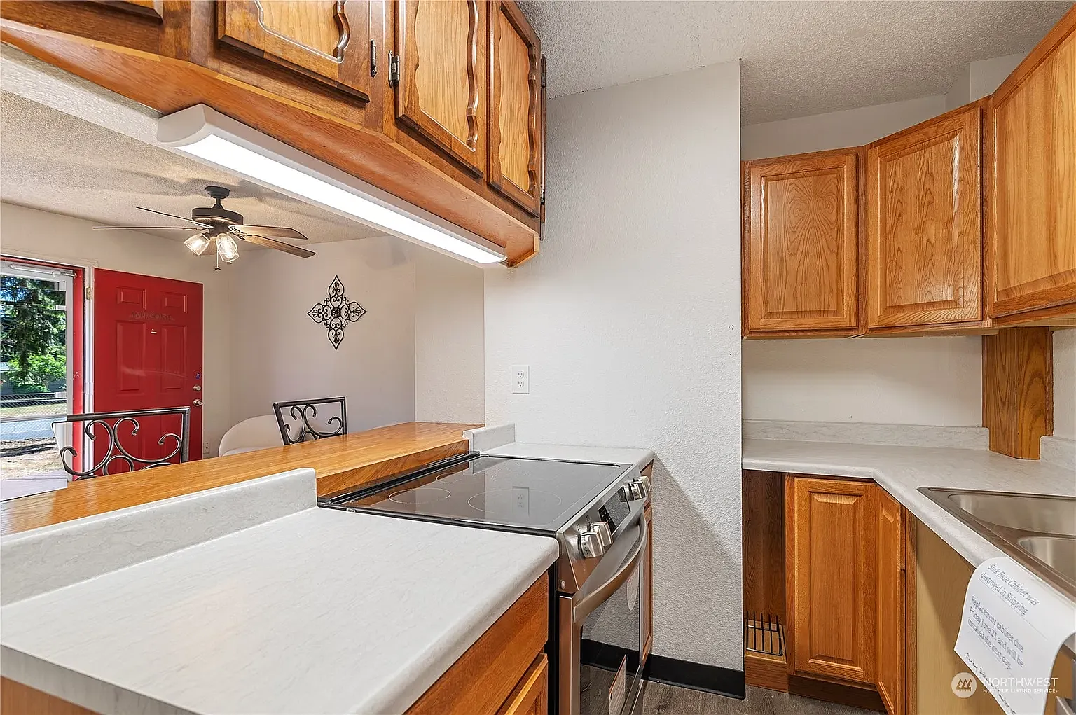 11522 Military Rd SW — Photo 4