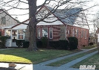 1st image of 26 Herrick Dr