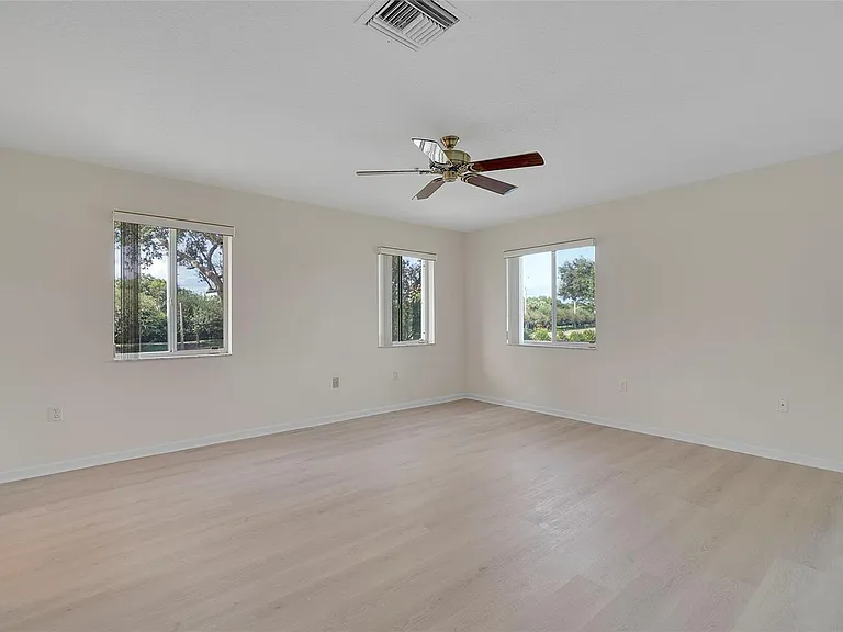 5876 Regal Glen Dr #201 — Photo 27