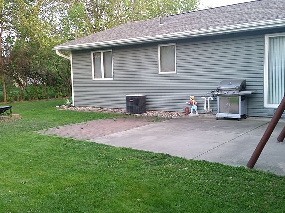 5th image of 1445 Lakeshore Dr