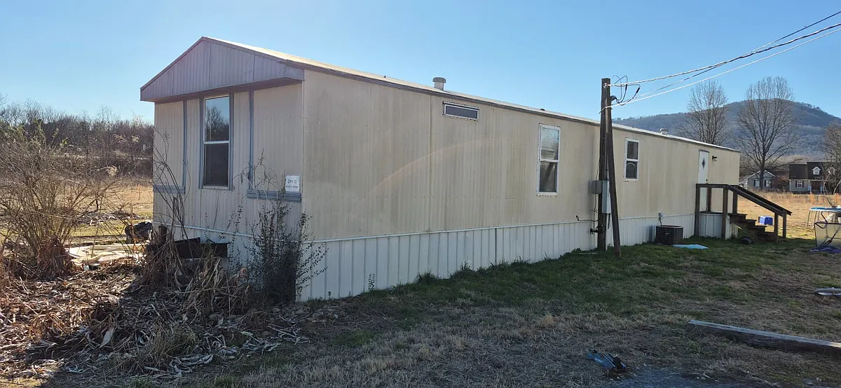 Building Photo - 66 Old Creek Way