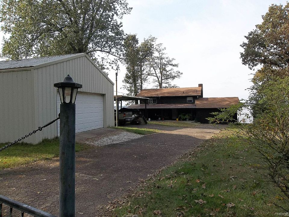 1. FAIRCHILD L House Front.jpg