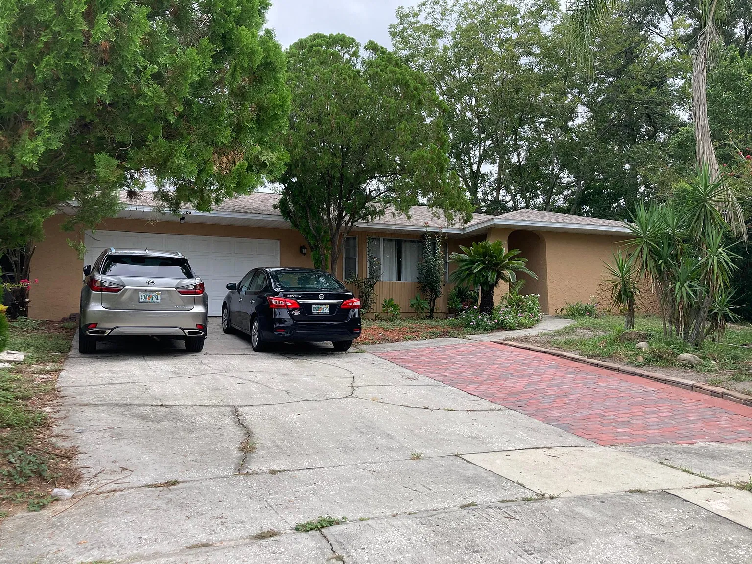 620 Eastwood Ct — Photo 1