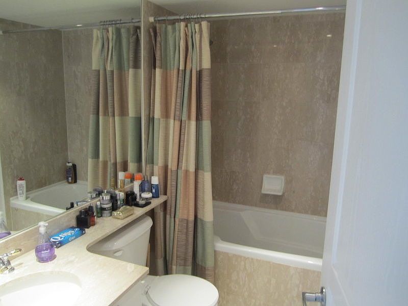 2nd image of 513 New York Ave #2