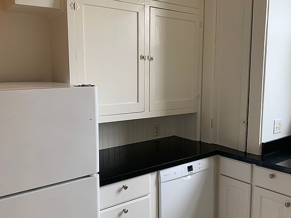 5th image of 349 Fillmore St APT 203