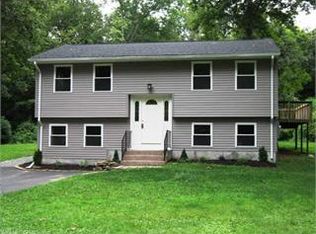 9 Caffyn Dr, Marlborough, CT 06447