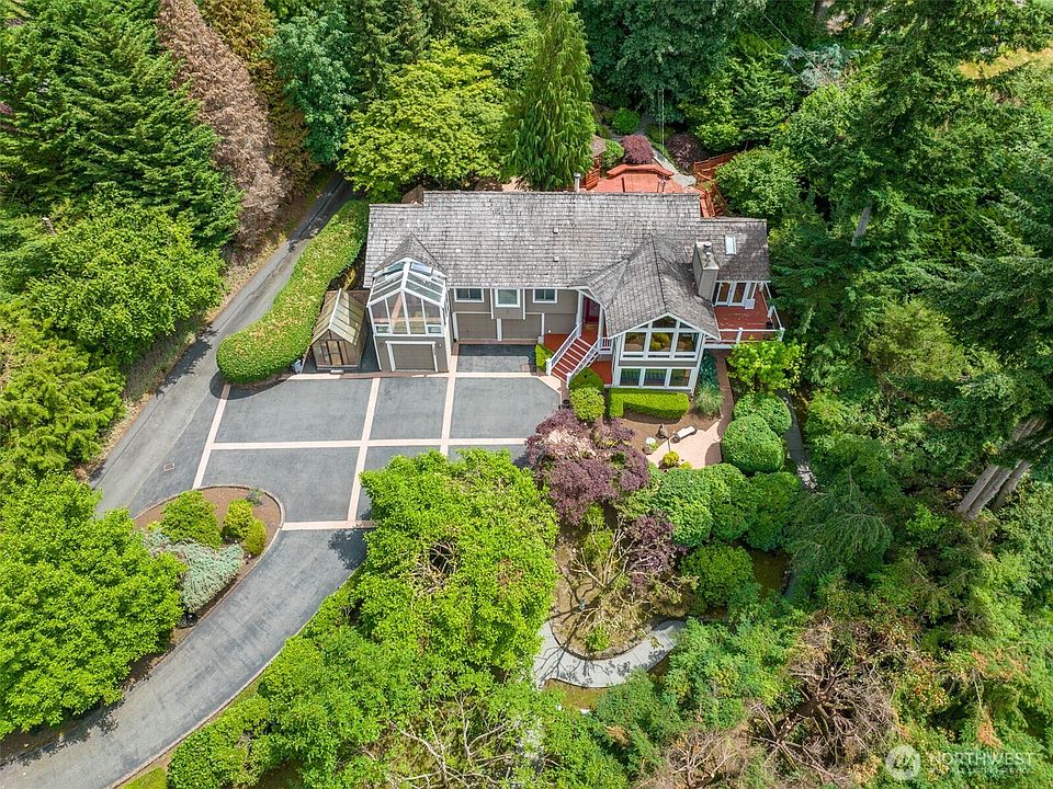1st image of 2668 E Lake Sammamish Parkway NE