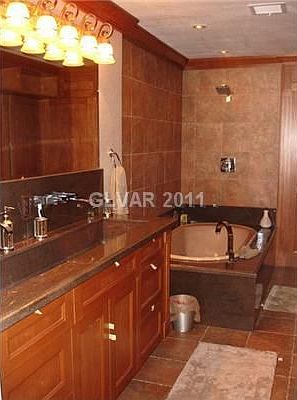 5th image of 3308 Calle De Corrida