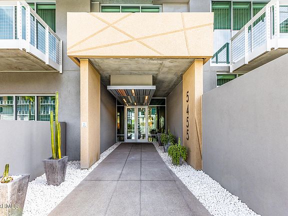 3rd image of 5455 E LINCOLN Drive #1017