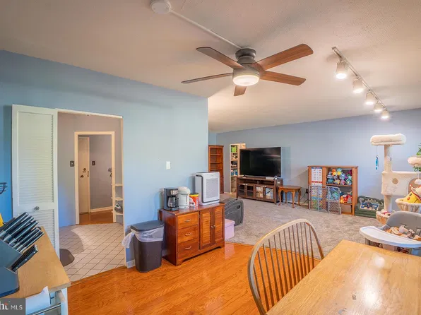7900 Old York Rd APT 409B, Elkins Park, PA 19027