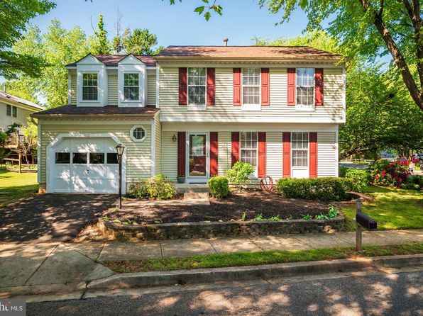 100 Pembrooke View Ln, Gaithersburg, MD 20877