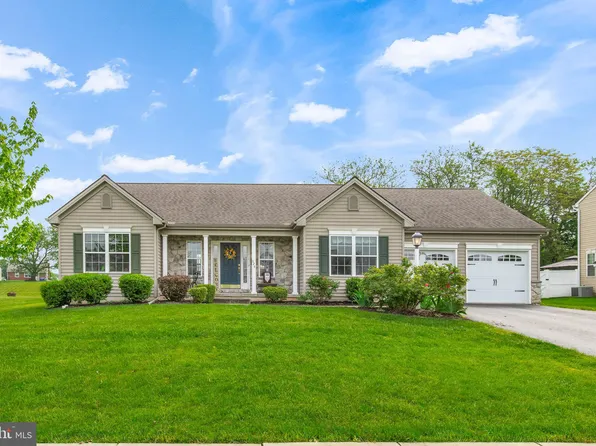 624 Melissa Ln, Mount Joy, PA 17552