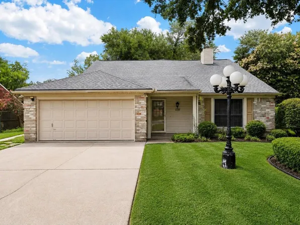 2316 Francis Dr, Pearland, TX 77581