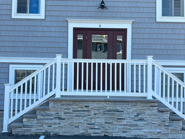 709 Ocean Ave #22 — Photo 2