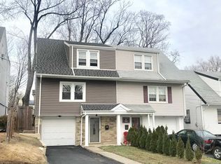 95 Westervelt Pl, Teaneck, NJ 07666