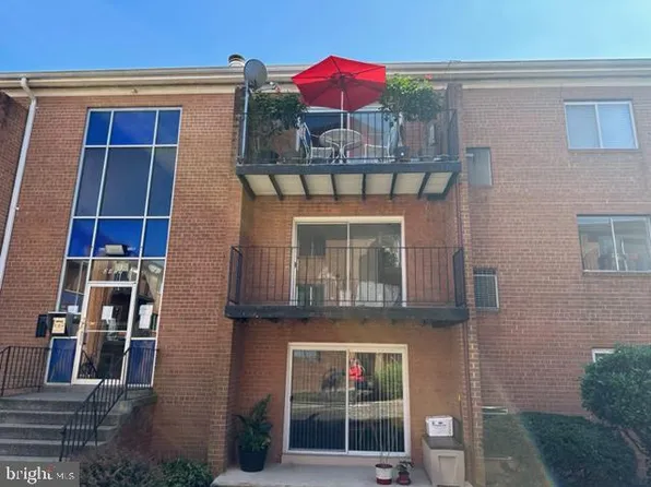 3404 25th St S APT 44, Arlington, VA 22206