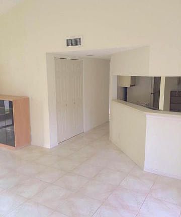 3rd image of 18 Via De Casas Sur APT 101
