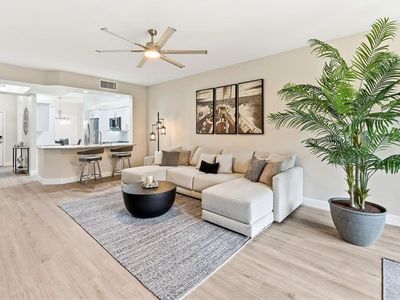 401 Bayfront PL #3307, Naples, FL, 34102