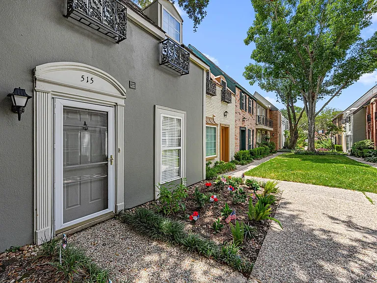 11515 Burdine St — Photo 4