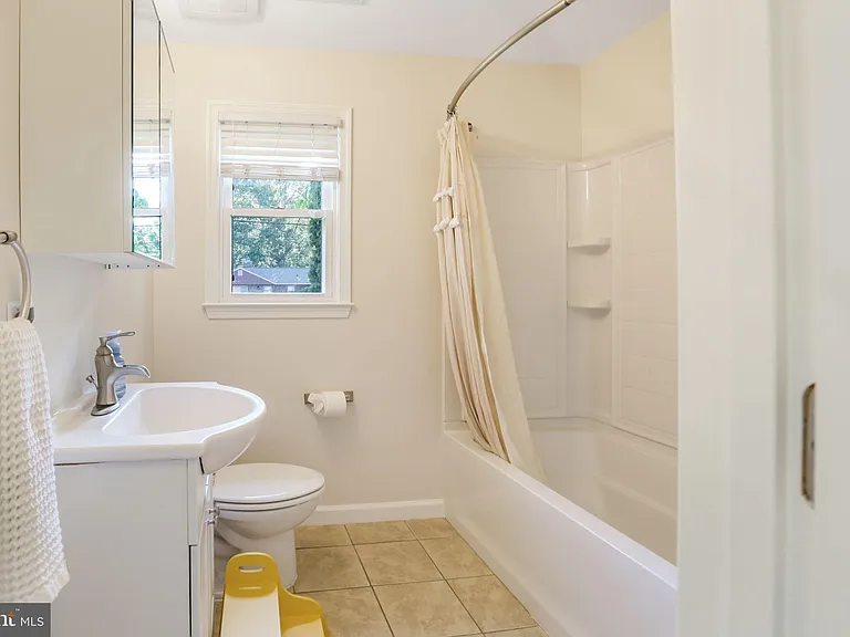 8011 Jackson Rd — Photo 48