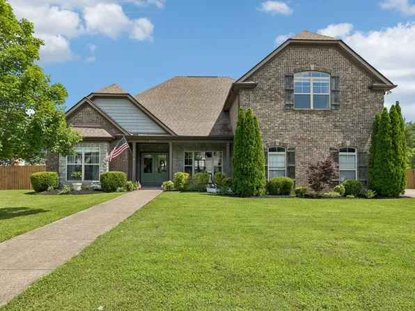 2222 Clays Mill Dr, Murfreesboro, TN 37129