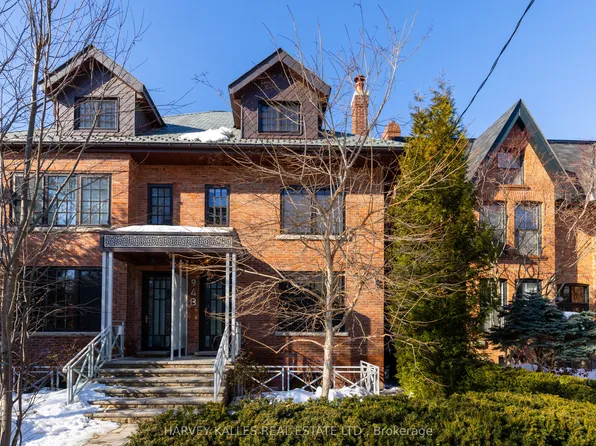 94B Admiral Rd, Toronto, ON M5R 2L6