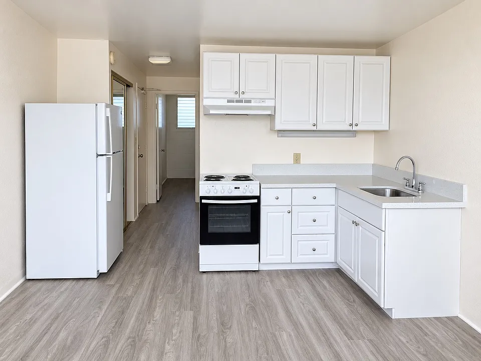 2211 Ala Wai Blvd #2904