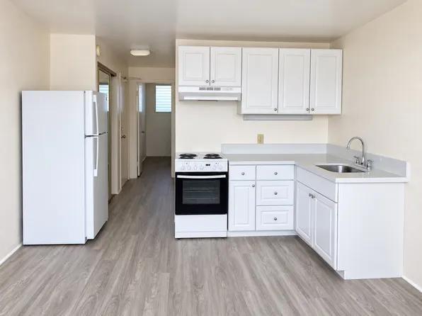 2211 Ala Wai Blvd, Honolulu, HI