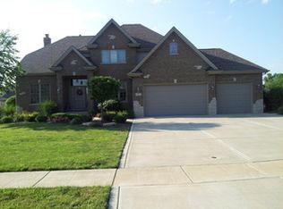 1031 Regan Rd, New Lenox, IL 60451