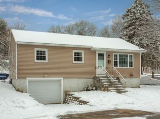 155 Rea St, Lowell, MA 01852