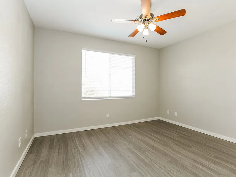 7636 Adornment Ct — Photo 8