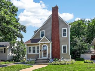 243 S Oakland Grv, Elmhurst, IL 60126