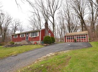 12 Stuart Dr, Tolland, CT 06084